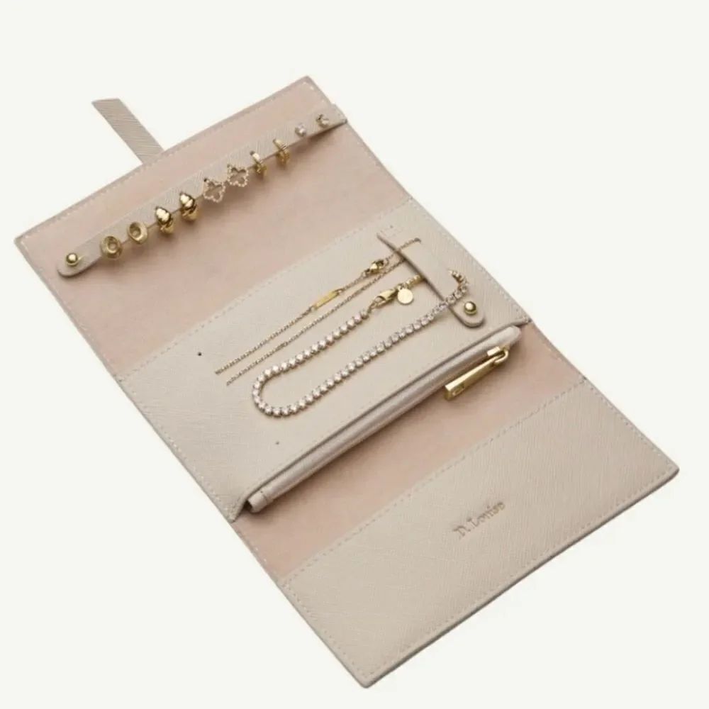 D. Louise Travel Jewelry Holder